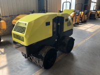 Compacteur vibrant à double tambour télécommandé RWYL202C avec moteur diesel Yanmar