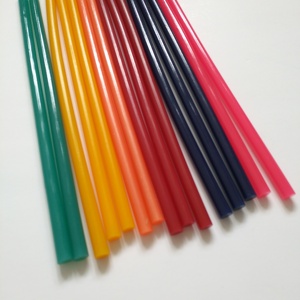Barra de pegamento de fusión en caliente colorida al por mayor de fábrica 7mm para pistola de pegamento - Product Image 2