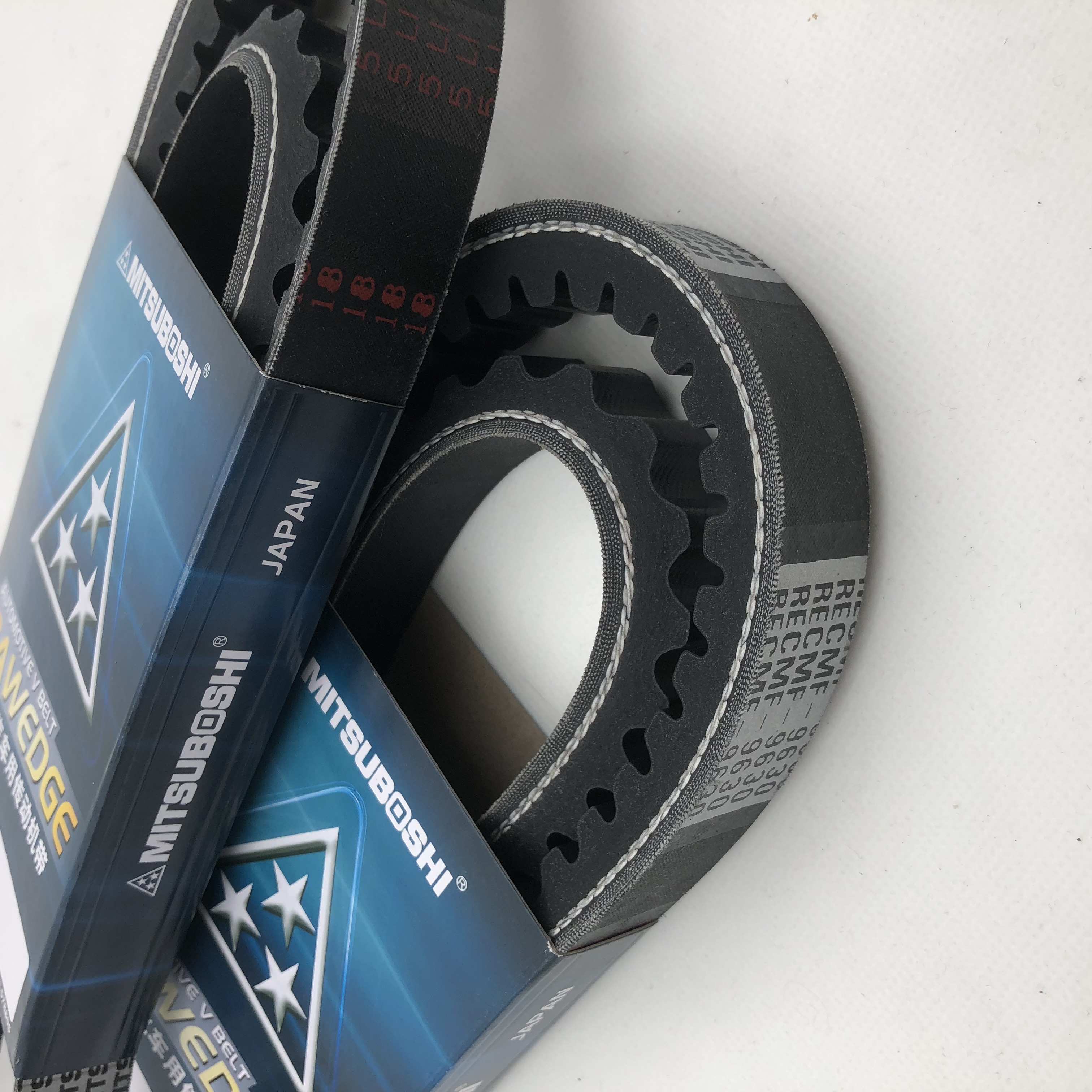 その他 Yuli V-Belt 04120-21747 for Komatsu PC200 PC200LL PC210 PC220
