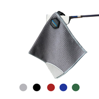 Accessoires de golf Serviette de nettoyage pour balles de golf Serviette gaufrée en microfibre magnétique personnalisée Logo personnalisé avec brosse de golf
