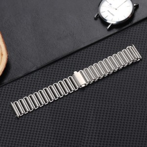 Lionorm cinturino universale in acciaio inossidabile <span class=keywords><strong>per</strong></span> <span class=keywords><strong>Huawei</strong></span> <span class=keywords><strong>Gt2</strong></span>/Gt3 orologio a catena con fibbia a farfalla cinturino a sgancio rapido - Product Image 6