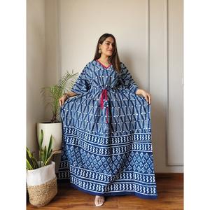 Caftán de algodón estampado a mano, cómodo, de corte holgado, ideal para el verano, con estampado étnico elegante, perfecto para ocasiones informales, el hogar y como vestido. - Product Image 2