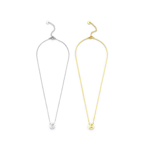 Collana con Ciondolo Lettera E Angelina, Catena a Serpente in Acciaio Inossidabile, Gioielli Minimalisti Unisex per Uso Quotidiano - Product Image 1