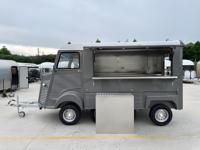 Food Truck de tacos mexicains frais, churros et friandises, avec friteuse de précision et grill en fibre de verre, pour service rapide de repas urbains