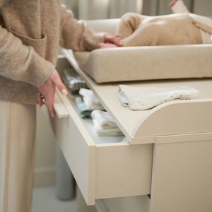 Table à <span class=keywords><strong>langer</strong></span> en bois <span class=keywords><strong>blanc</strong></span> de haute qualité avec 3 tiroirs pour bébé, service OEM, mobilier pour enfants - Product Image 2
