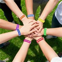 Bracelet en papier Tyvek jetable imperméable avec logo personnalisé, bracelet d'identification pour événement, bracelet de sécurité pour admission VIP