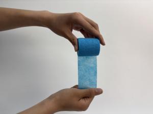 Attelle d'urgence universelle en aluminium enroulée pour le sport, avec ruban adhésif auto-adhésif - Product Image 3