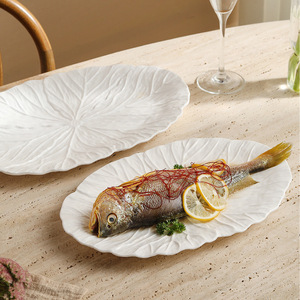 Ensemble d'assiettes en céramique à motif <span class=keywords><strong>de</strong></span> feuilles blanches, plat brillant pour servir du poisson, des <span class=keywords><strong>fruits</strong></span> <span class=keywords><strong>de</strong></span> <span class=keywords><strong>mer</strong></span> et des plats principaux à la maison ou au restaurant - Product Image 5