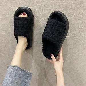 Chaussons d'hiver en laine pour femmes, de marque de luxe, chauds et moelleux, chaussons en peluche pour femmes. - Product Image 4