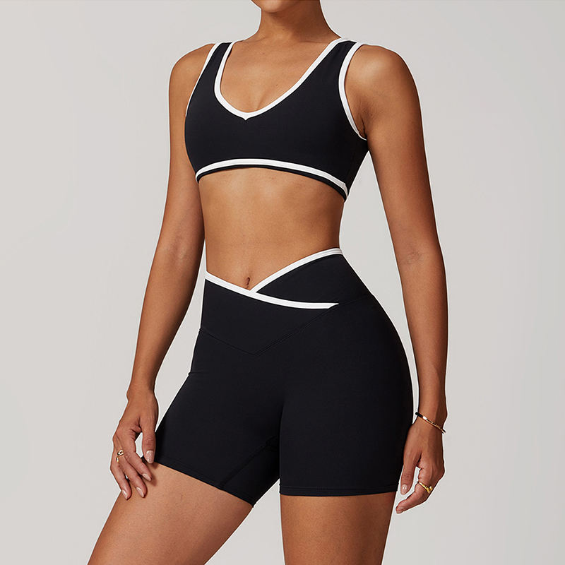 บรา &amp; กางเกงขาสั้นสีดำ