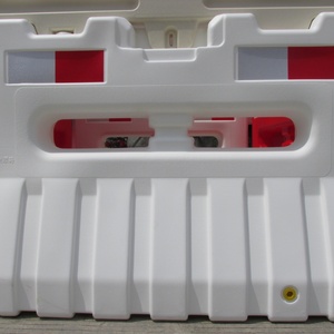 Barrière de sécurité routière en plastique HDPE durable, remplie d'eau, pour la construction, vente en gros d'usine - Product Image 2