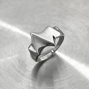 Anello VAF a forma di ala di pipistrello in acciaio inossidabile lucidato - Product Image 3