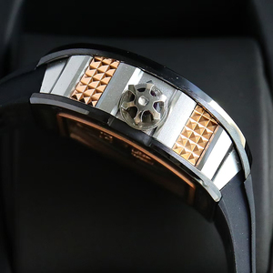 Reloj de Pulsera para Caballero, Mecánico Automático, Deportivo, con Manecillas Luminosas, Dorado Rosa, Diseño de Dedo en Roca, Fibra de Carbono Negra - Product Image 4