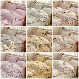 Nouvel ensemble <span class=keywords><strong>de</strong></span> literie quatre pièces moderne en <span class=keywords><strong>polyester</strong></span> à volants et pois, lavé et doux, avec fonctionnalité chaleur douce pour la peau, collection Printemps-Été 2026 - Product Image 6