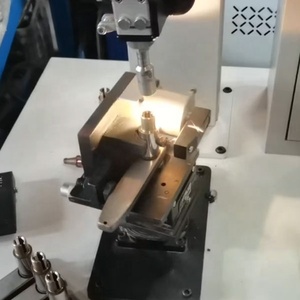 آلة لحام أوتوماتيكية بالليزر للأنابيب الفولاذية المقاومة للصدأ ذات 4 زوايا لصناعة العوارض والنوافذ - Product Image 5