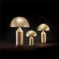 Ensemble moderne luxe lampes de table salon canapé métal champignon lampe chambre chevet lumière intérieur chambre décor éclairage