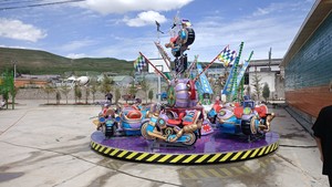 Nova Rides, Atracción de Motocicletas Whirlwind de 24 Asientos, Moto Disk'O, Parque de Diversiones Popular al Aire Libre - Product Image 6
