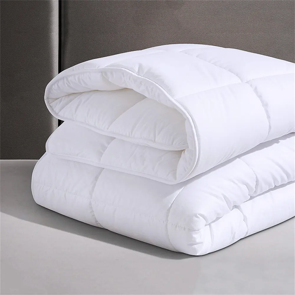 300 GSM Polyester Filling Cotton Velvet Quilt Home Decor Bedspread