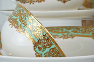 Nabor <span class=keywords><strong>new</strong></span> <span class=keywords><strong>bone</strong></span> <span class=keywords><strong>china</strong></span> 50 pezzi in rilievo oro cena set di stoviglie reali stoviglie di lusso - Product Image 2