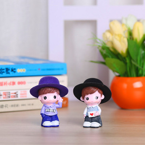 รุ่ยเจียตุ๊กตาการ์ตูนเด็กชายและเด็กหญิงคู่รักวันวาเลนไทน์ตกแต่งห้องนั่งเล่นเดสก์ท็อปเครื่องประดับของขวัญสำหรับห้องนอนเด็ก - Product Image 1