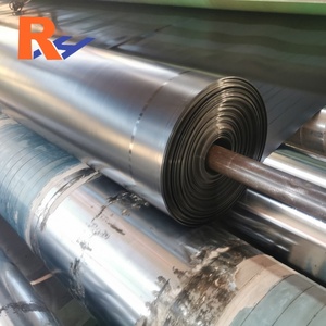 Geomembrana de HDPE de 20/30 milésimas de pulgada para la <span class=keywords><strong>base</strong></span> de refugio de personas refugiadas en Nairobi, Kenia, de alta tracción - Product Image 1