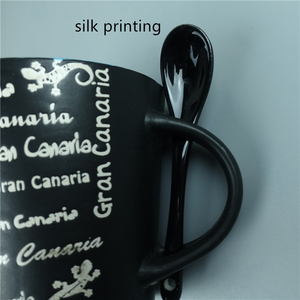 Tazas de café de cerámica con estampado de tortugas, tazas creativas de seda con cuchara para tazas de impresión de color negro mate - Product Image 6