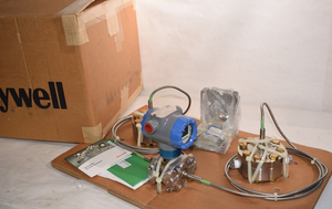PLC STR800 DP Remote Seal ST800 YSTR82D-21CC5B0-(<span class=keywords><strong>YYY</strong></span>)JBC(<span class=keywords><strong>Y</strong></span>)S(<span class=keywords><strong>Y</strong></span>)-B (NUEVO) - Product Image 2