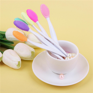 Hot Sale Lip Exfoliating <b>Scrubber</b> <b>Silicone</b> Brush Nose Cleansing Brush - Product Image 4
