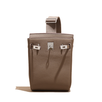 Sac de Poitrine de Luxe en Cuir Véritable 2026 ; Sac Bandoulière Unisexe Tendance ; Vente en Gros Usine Logo Personnalisé