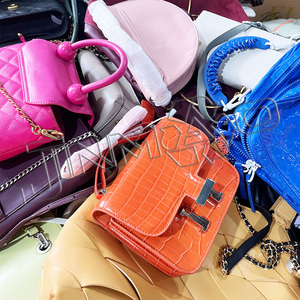Wholesale Price High Quality Luxury Real Leather Shoulder Casual Tote Lady Korean Style Used Bag Branded Name <b>Mixed</b> <b>Box</b> Bales - Product Image 4