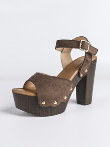 Sandales élégantes dorées sexy pour femmes, nouvelles sandales à fines brides tendance, grandes tailles, talons hauts, style européen et américain, bout ouvert - Product Image 6