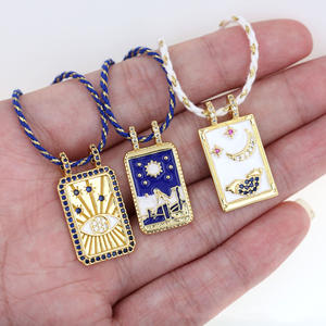 Collier pendentif de style vintage plaqué or soleil lune coeur émail bleu <span class=keywords><strong>tarot</strong></span> pour femme - Product Image 3