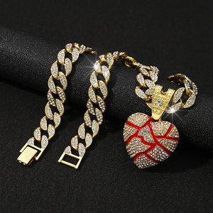 Collar NL2260 con Colgante de Corazón con Pintura Roja, Estilo Hip Hop, Personalizado, de Aleación con Diamantes, Cadena Cubana para Parejas - Product Image 5