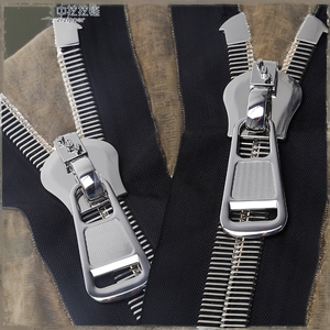38 #   Cremallera metálica grande plateada brillante personalizada con extremo cerrado, tirador de latón y bloqueo automático para prendas, bolsos y textiles del hogar, muestra en 7 días - Product Image 2