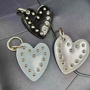 Colgante de llavero con forma de corazón de PU estilo coreano, dije de teléfono móvil con forma de corazón a la moda, colgante de borla para bolso. - Product Image 2