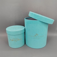 Boîte Cadeau Ronde en Carton Mat Bleu Classique avec Logo Doré, en Matériaux Recyclés, Boîte à Fleurs, Boîte Cadeau Hug Bucket avec Couvercles
