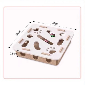 Jouet interactif pour chat avec trous pour friandises, tapis d'alimentation lente, jeu d'enrichissement et de stimulation mentale pour chats d'intérieur, base antidérapante en feutre - Product Image 3