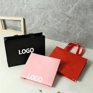 Sac cadeau personnalisé en usine sans couture, sans pli latéral, design luxueux, sac en papier pour l'emballage de marques haut de gamme - Product Image 1