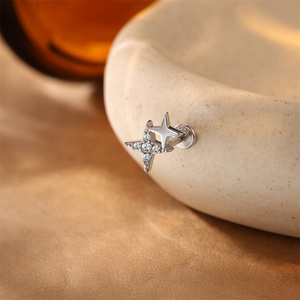 Piercing de Plata de Ley 925 con Baño de Rodio, Minimalista, con Moissanita, Diseño de Flor, Estrella, Luna, Corona, Ojo Marquesa y Borla, con Rosca - Product Image 3