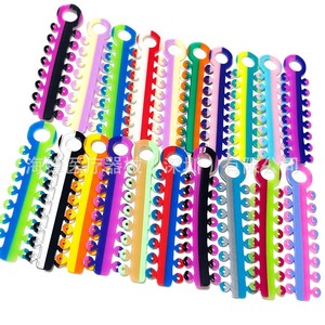 Ligatures dentaires bicolores 320 pièces 20 boîtes Bandes élastiques orthodontiques Accessoires de soins bucco-dentaires - Product Image 5