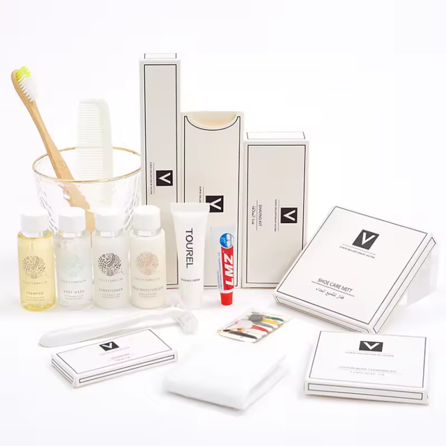 Customized Eco-friendly Biodegradable Hotel Bathroom Toiletries Set Luxury Disposable Travel Kit Portable Features