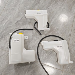 Réservoir d'expansion Toyota Prado LC150 16470-31050, réservoir d'eau auxiliaire pour remplacement du radiateur - Product Image 1