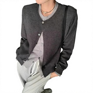 <span class=keywords><strong>Cardigan</strong></span> en tricot doux <span class=keywords><strong>gris</strong></span> chiné style coréen effet deux-pièces pour <span class=keywords><strong>femme</strong></span> – Nouvelle collection automne tendance style preppy - Product Image 1