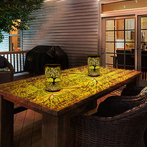 Lanterne Solaire Suspendue Rétro, Lumière de Jardin en Fer Forgé, Lampe Solaire LED à Projection d'Arbre, Éclairage Extérieur LED Étanche pour Décoration de Cour et Allée - Product Image 6