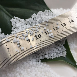 Engrais azoté agricole soluble dans l'eau de type urée 46 carbamide emballé dans un sac - Product Image 4