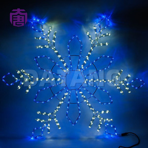 Luces LED Artísticas 3D con Forma de Copo de Nieve, Colgantes, Impermeables IP65, Colores Personalizables, para Iluminación Exterior en Invierno, Parques, Navidad - Product Image 4