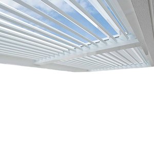Pergola motorisée en aluminium anti-vent avec éclairage RGB et ombrage réglable pour restaurants en bord <span class=keywords><strong>de</strong></span> mer UOGEL A13 - Product Image 1