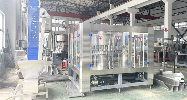 Automatic Beverage Bottled Mineral Water Filling Machine SUS304