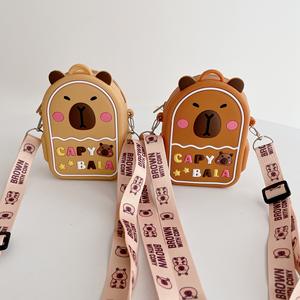 Sac à bandoulière en silicone Capybara marron de dessin animé, nouveauté, porte-monnaie mignon, accessoire de mode imperméable pour enfants, vente en gros - Product Image 3