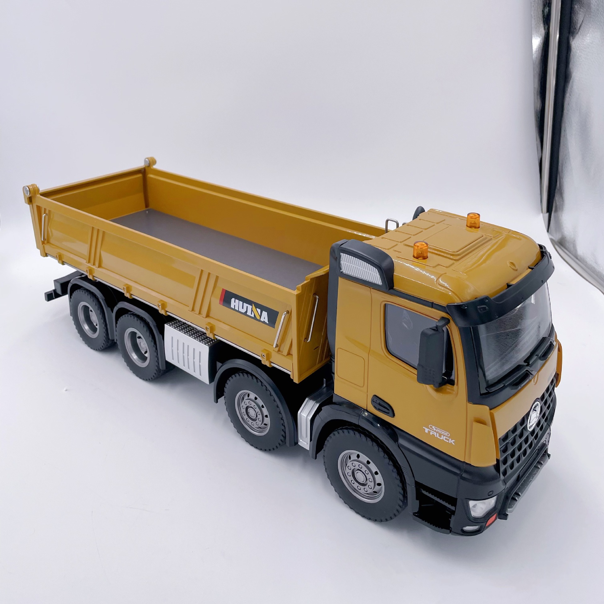 8x8 truck rc